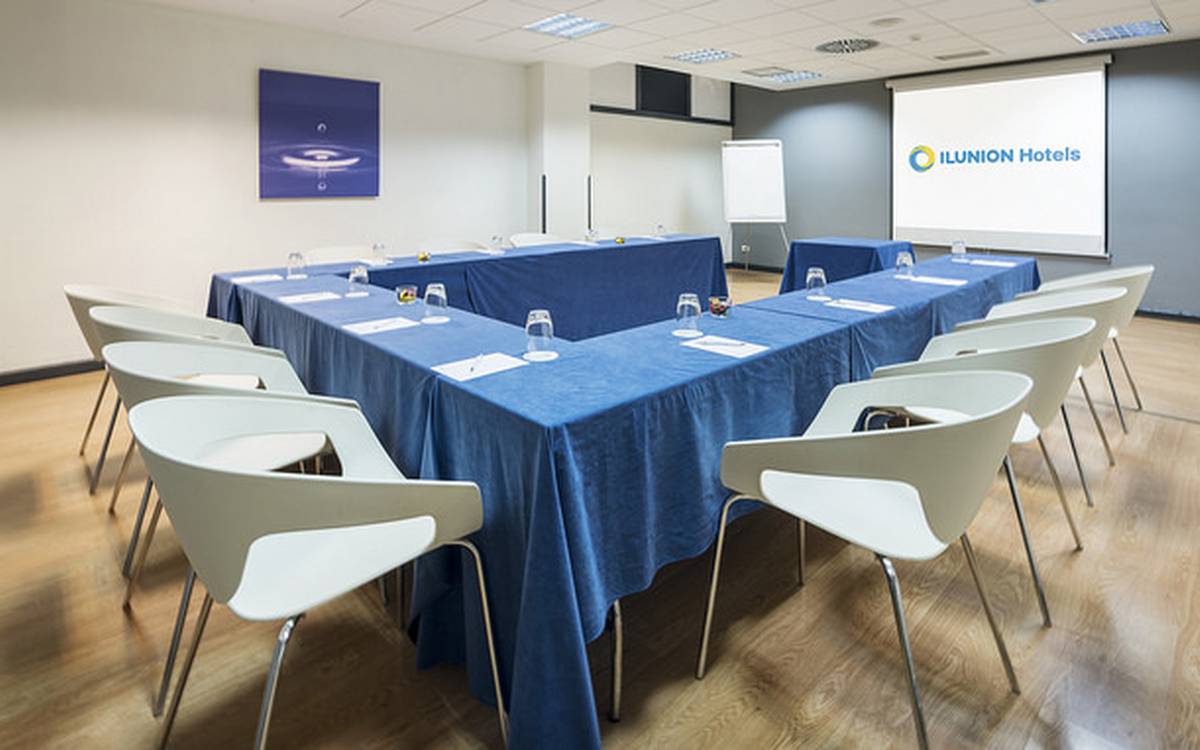 Meeting-rooms Hotel ILUNION Romareda Saragoça Meeting-rooms Hotel ILUNION Romareda Saragoça